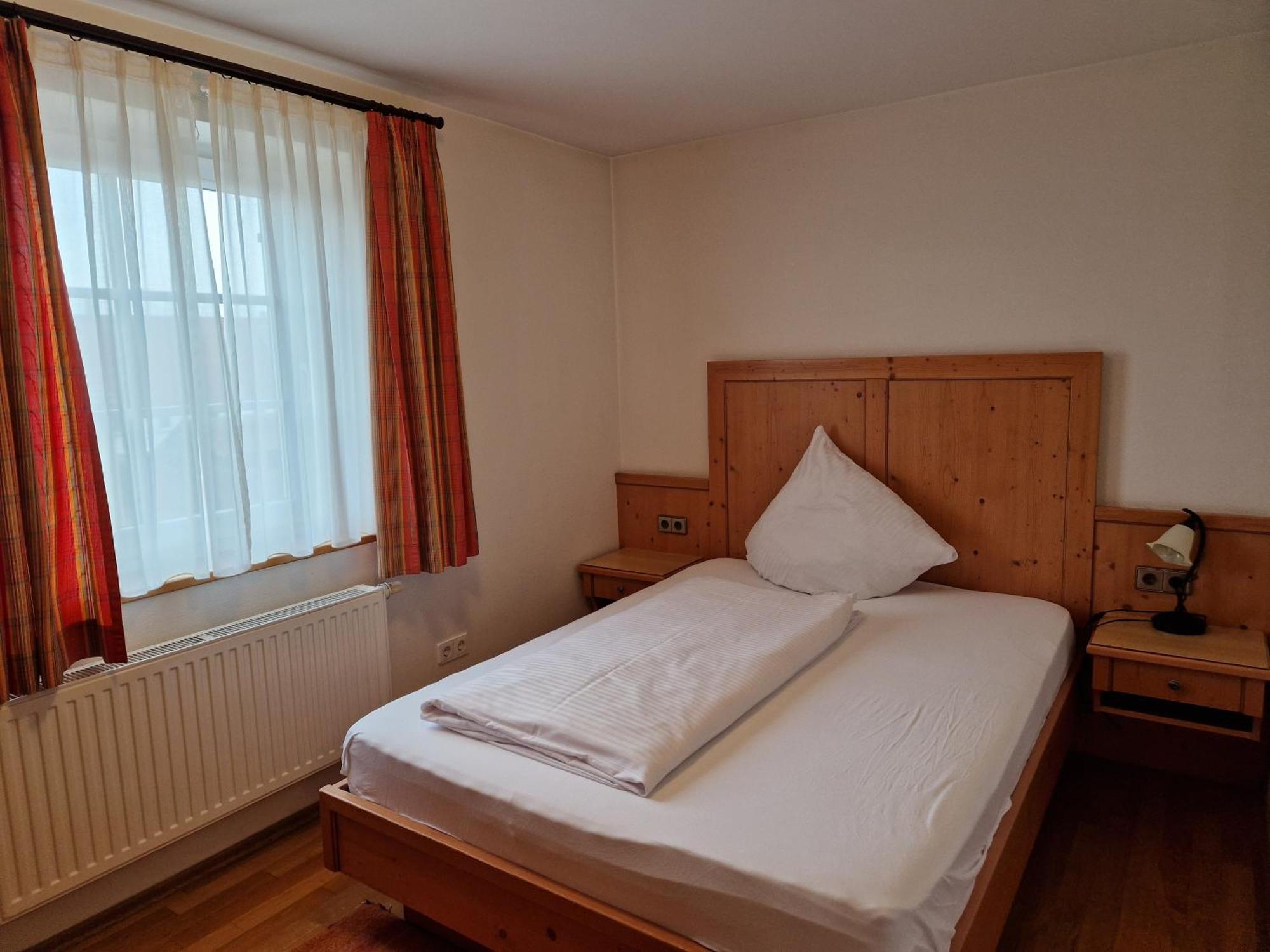Landgasthof Krone Зенден Номер фото